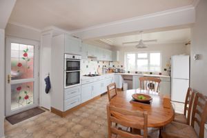 Kitchen / Breakfast Room - click for photo gallery